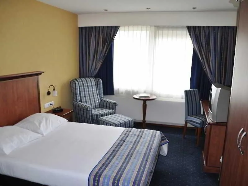 Boutique Hotel Herbergh Amsterdam Airport Free Parking Бадхоеведорп